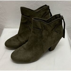 Report Cuban Heel Ankle Boots For Women in‎ Green Synthetic Suede Size 6.5